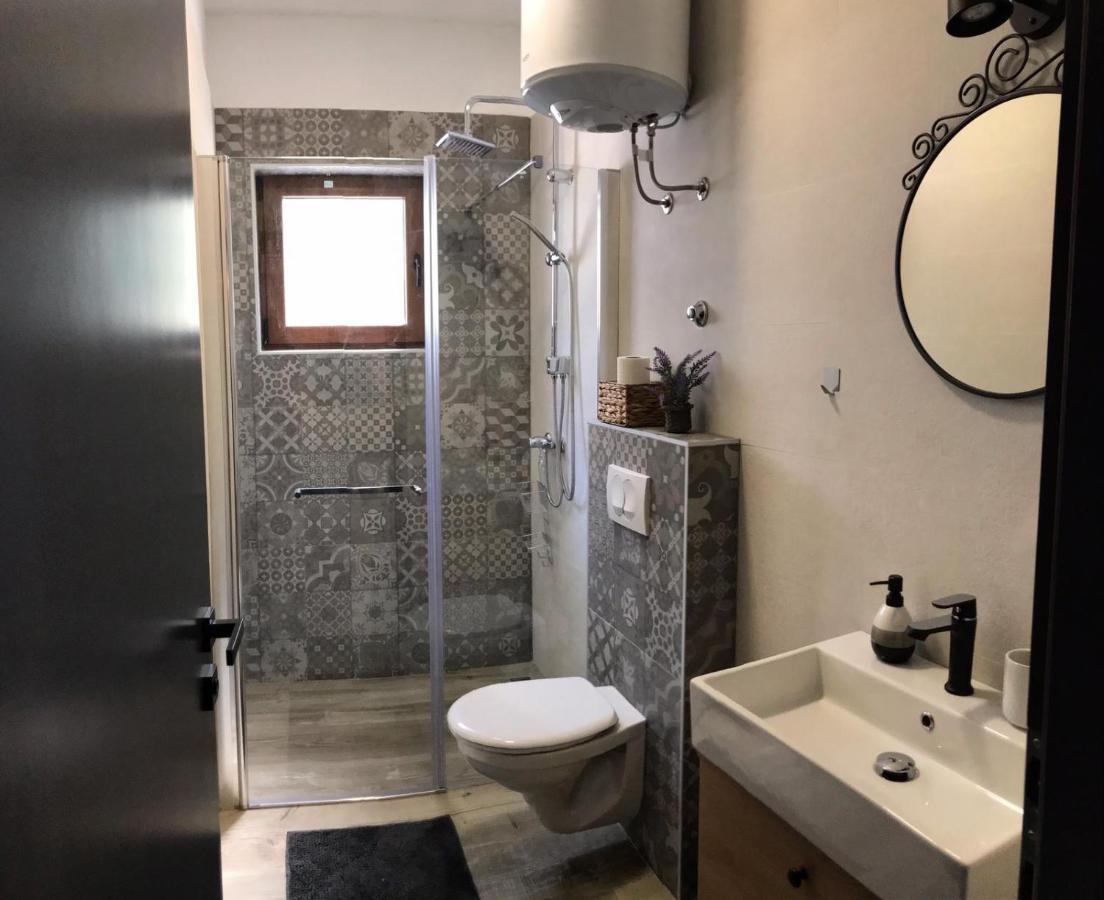 Apartmani Rina Donja Jagodnja Extérieur photo