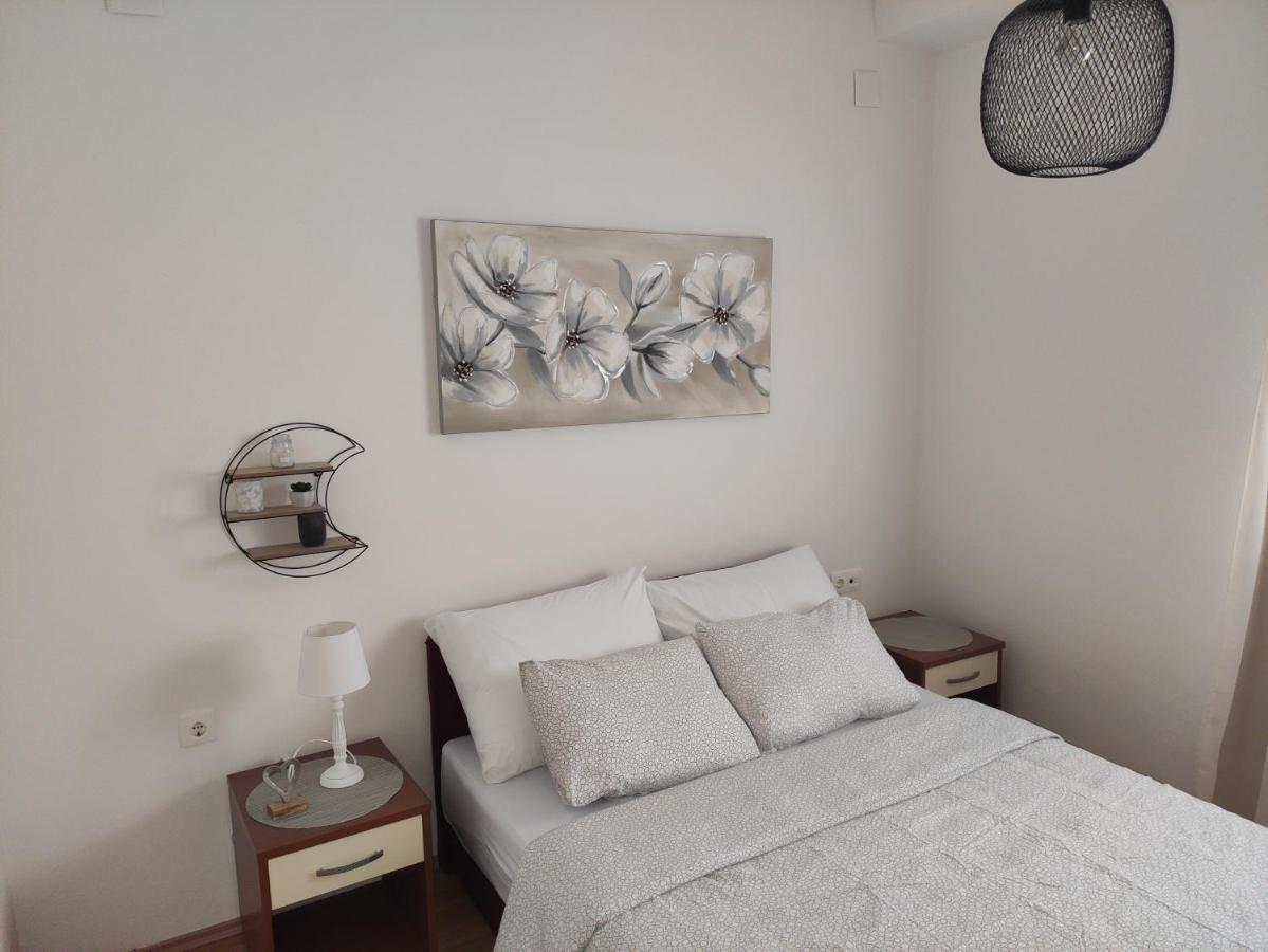 Apartmani Rina Donja Jagodnja Extérieur photo