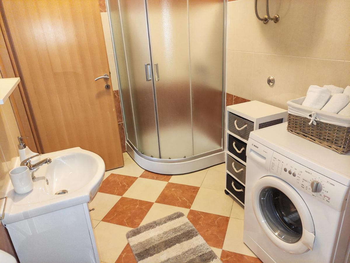 Apartmani Rina Donja Jagodnja Extérieur photo
