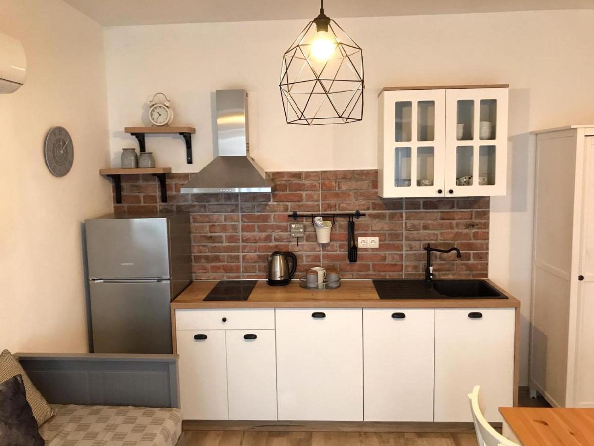 Apartmani Rina Donja Jagodnja Extérieur photo